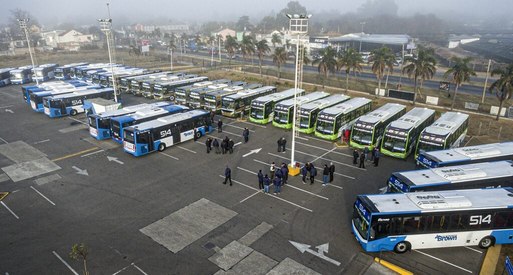 Almirante-Brown-Nuevos-Colectivos-Lineas-Comunales-Mariano-Cascallares-1-1024x550