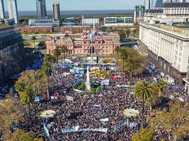 plaza-mayo