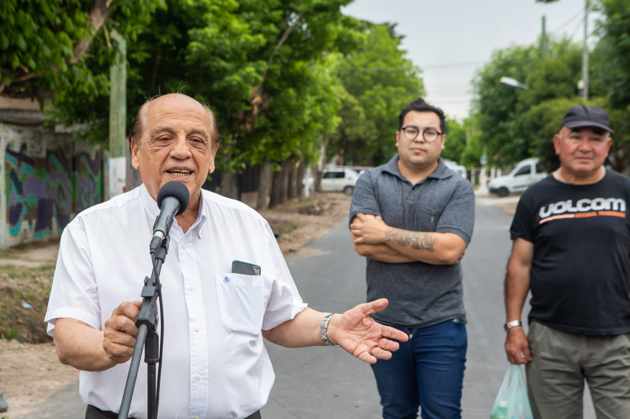 BERAZATEGUI-MAS-OBRAS-DE-PAVIMENTACION-INAUGURADAS2