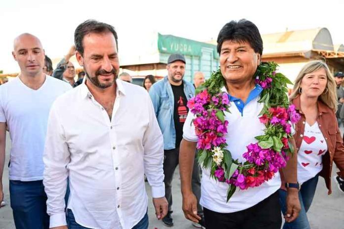 evo-morales-sujarchuk-belen-escobar-comunidad-boliviana-696x463