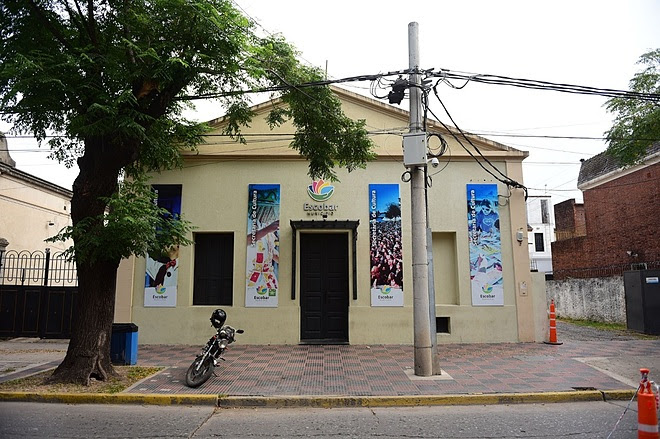 biblioteca de escobar