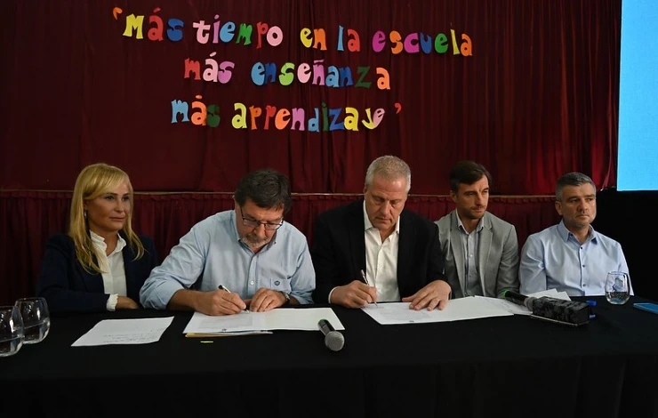 provincia-sileoni-perczyk-convenio-horas-clase-ghi-zabaleta