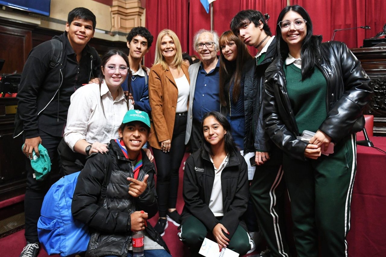 Magario y Jóvenes