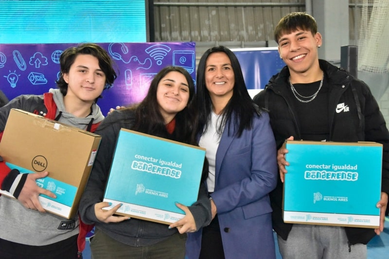 netbooks malvinas-min