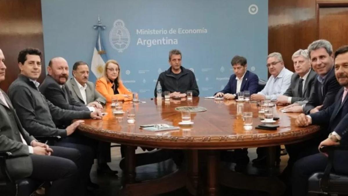massa gobernadores 2
