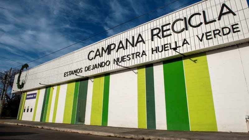 campana-centro-de-reciclaje-min
