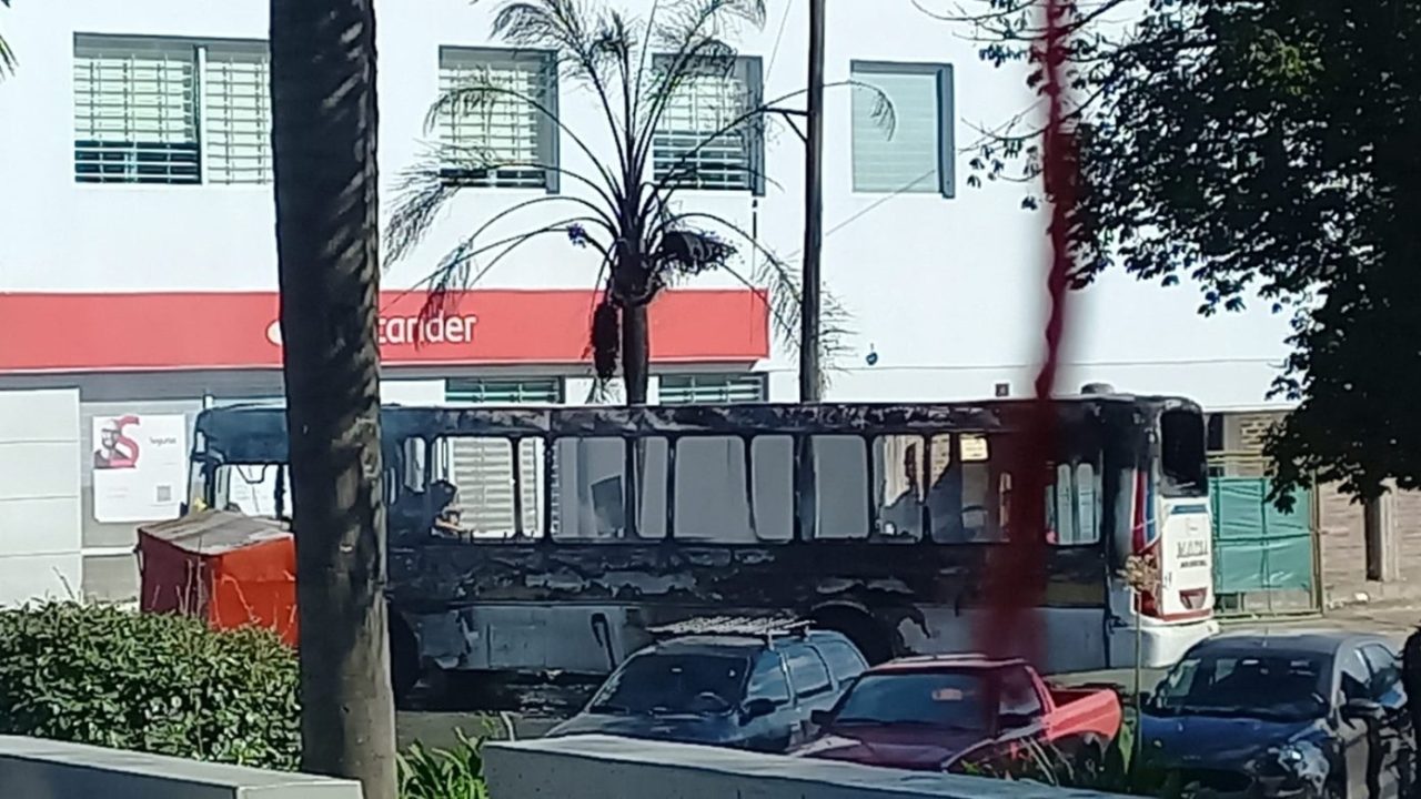 incendio-colectivo-garín